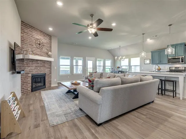 Photo 6 — 14905 Adelaide Lane, Oklahoma City, OK 73142
