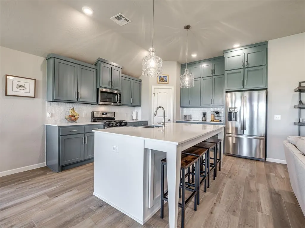 Photo 11 — 14905 Adelaide Lane, Oklahoma City, OK 73142