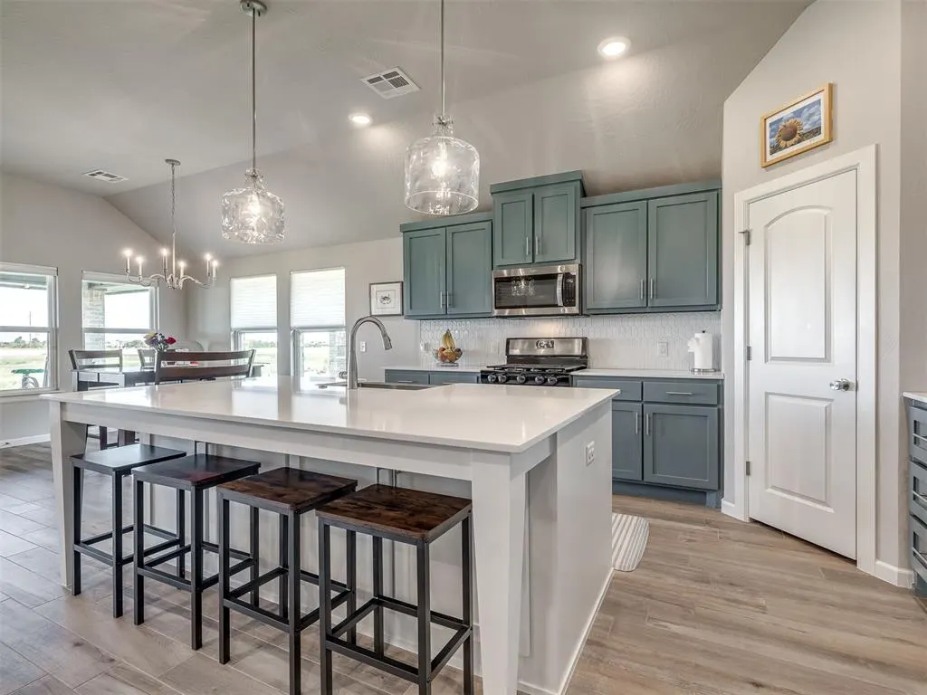 Photo 12 — 14905 Adelaide Lane, Oklahoma City, OK 73142