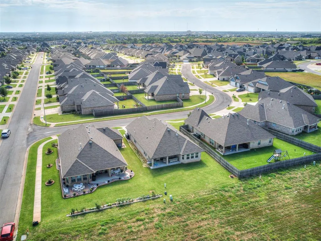 Photo 43 — 14905 Adelaide Lane, Oklahoma City, OK 73142