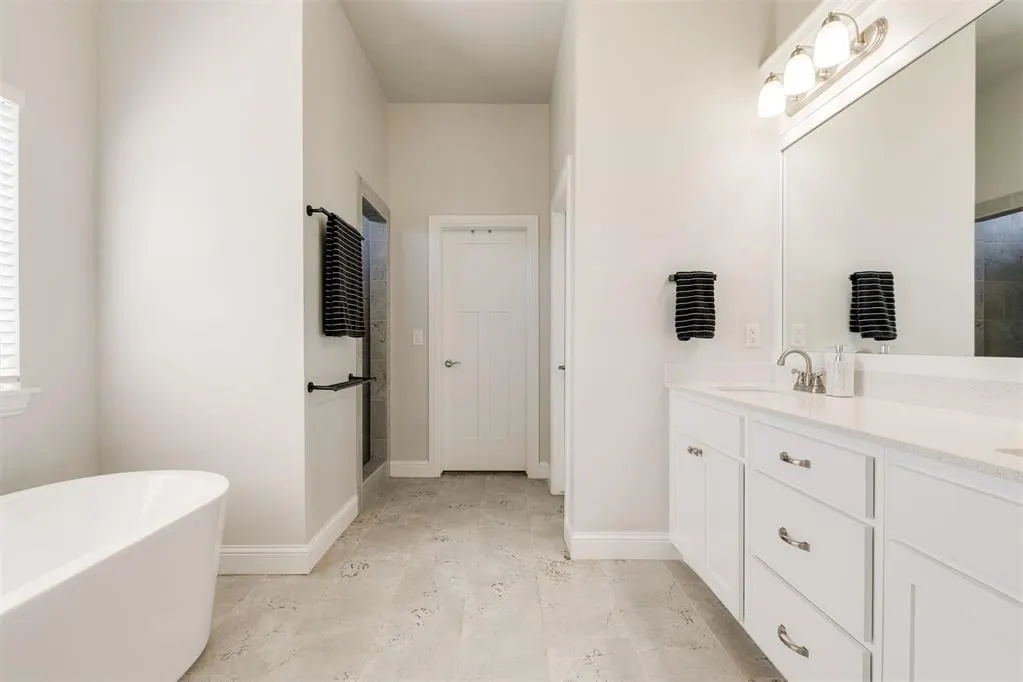 Photo 25 — 14624 Lockton Drive, Jones, OK 73049