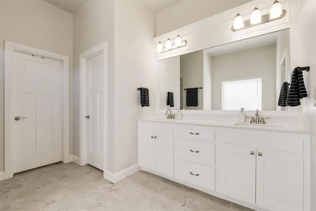 Photo 27 — 14624 Lockton Drive, Jones, OK 73049