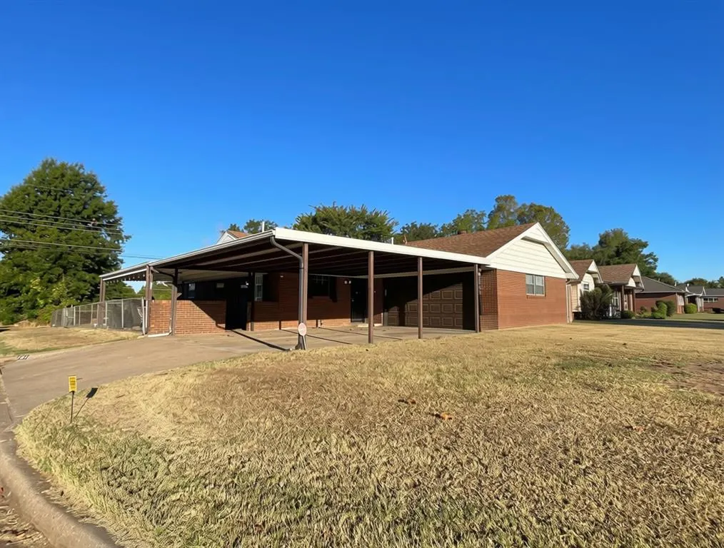 Photo 5 — 701 Moraine Avenue, Midwest City, OK 73130