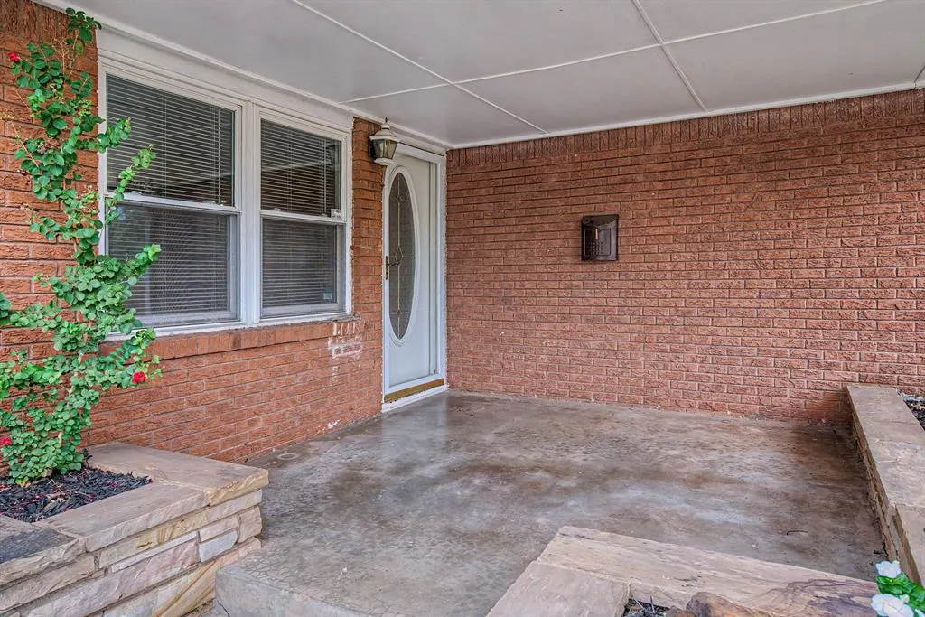Photo 5 — 425 E Atkinson Drive, Midwest City, OK 73110