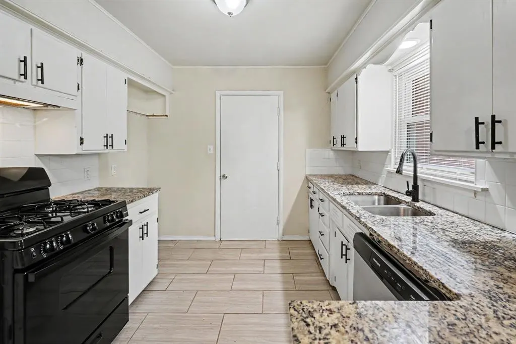 Photo 15 — 425 E Atkinson Drive, Midwest City, OK 73110
