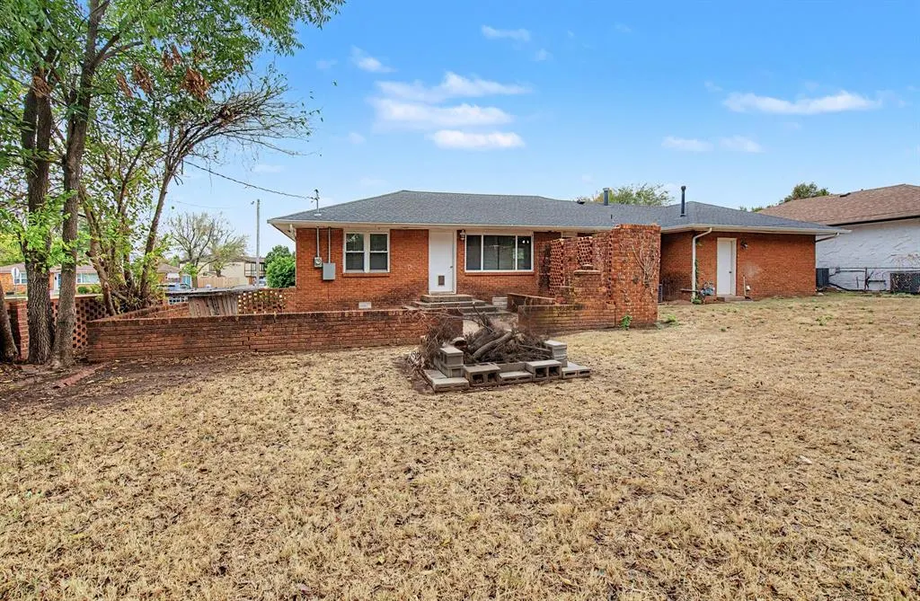 Photo 27 — 425 E Atkinson Drive, Midwest City, OK 73110