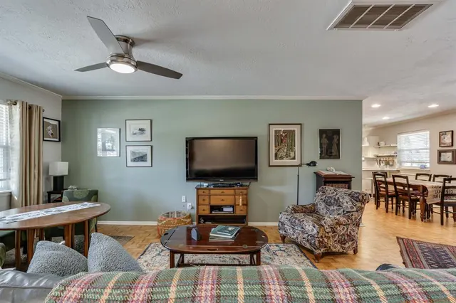 Photo 6 — 413 Steve Douglas Drive, Edmond, OK 73034