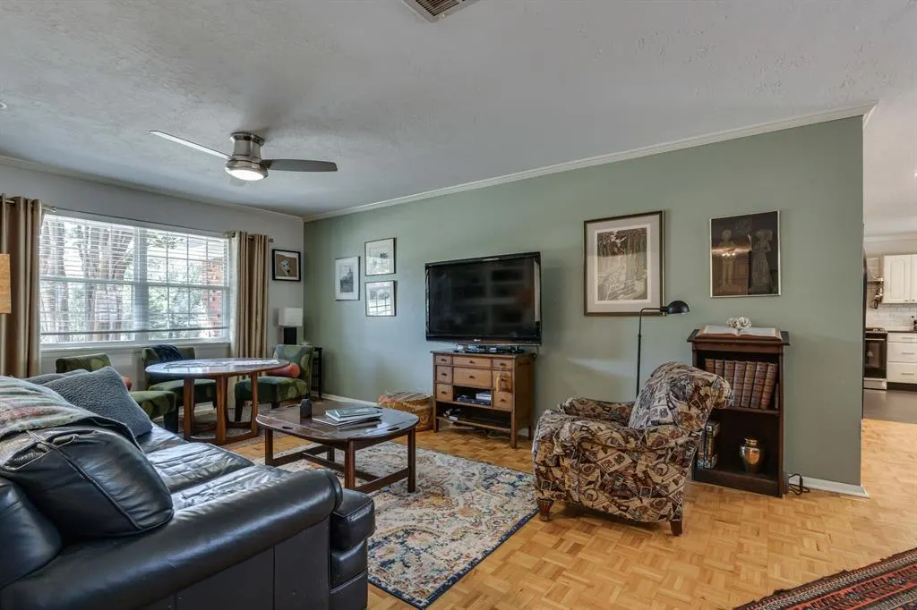 Photo 10 — 413 Steve Douglas Drive, Edmond, OK 73034