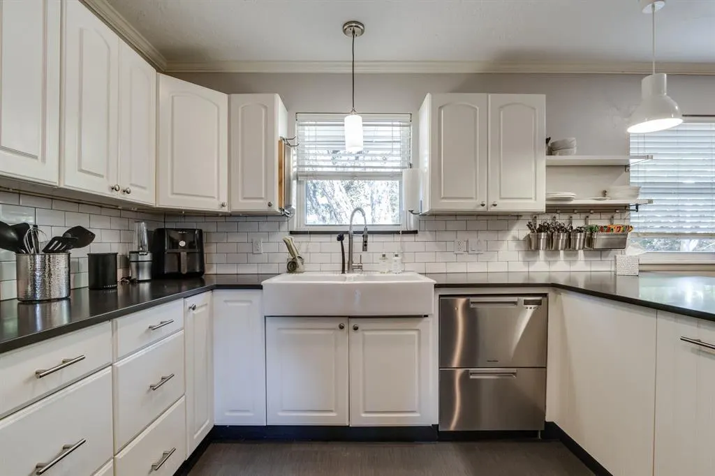 Photo 15 — 413 Steve Douglas Drive, Edmond, OK 73034