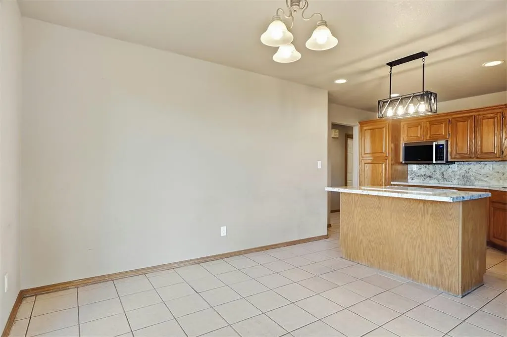 Photo 14 — 3417 E Wendy Circle, Altus, OK 73521