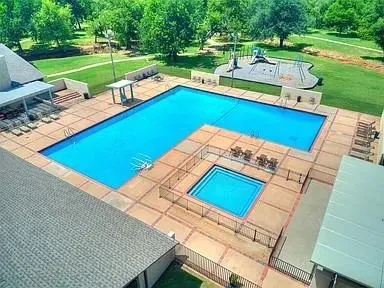 Photo 44 — 10632 Woodridden, Oklahoma City, OK 73170