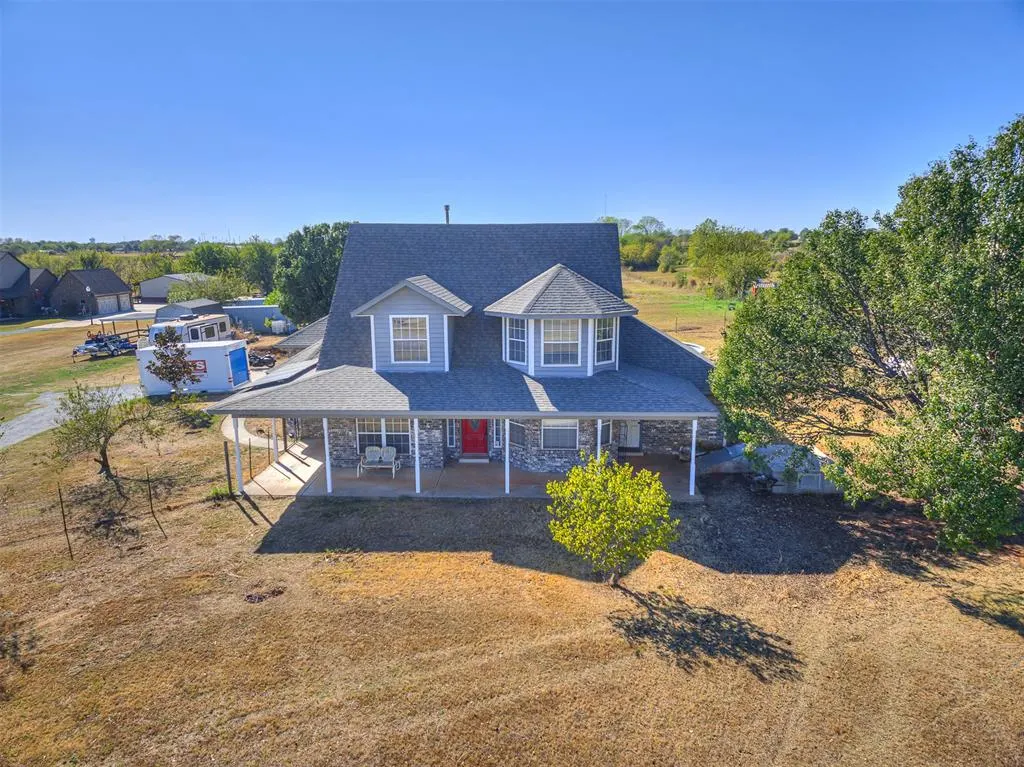 Photo 2 — 10025 Southern Creek Drive, Oklahoma City, OK 73165