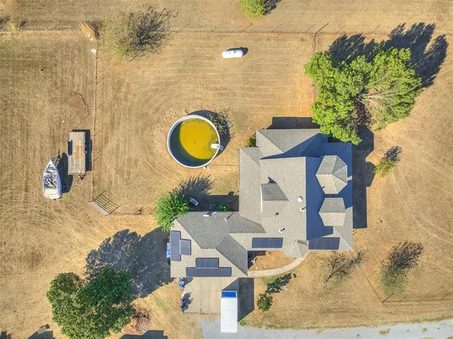 Photo 4 — 10025 Southern Creek Drive, Oklahoma City, OK 73165
