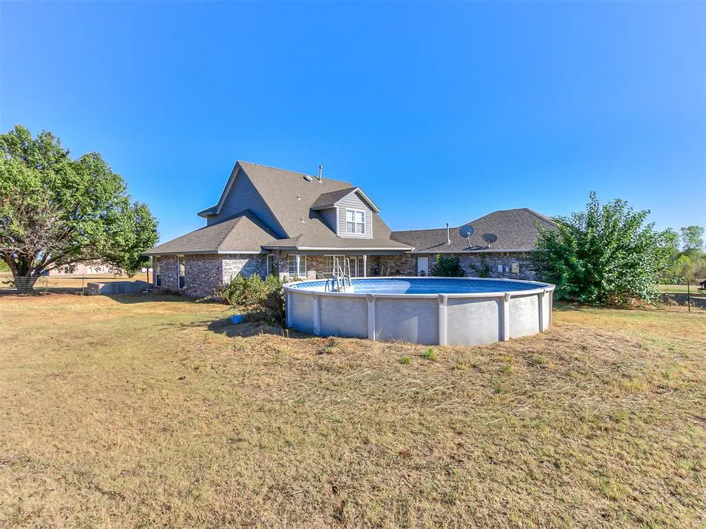 Photo 6 — 10025 Southern Creek Drive, Oklahoma City, OK 73165