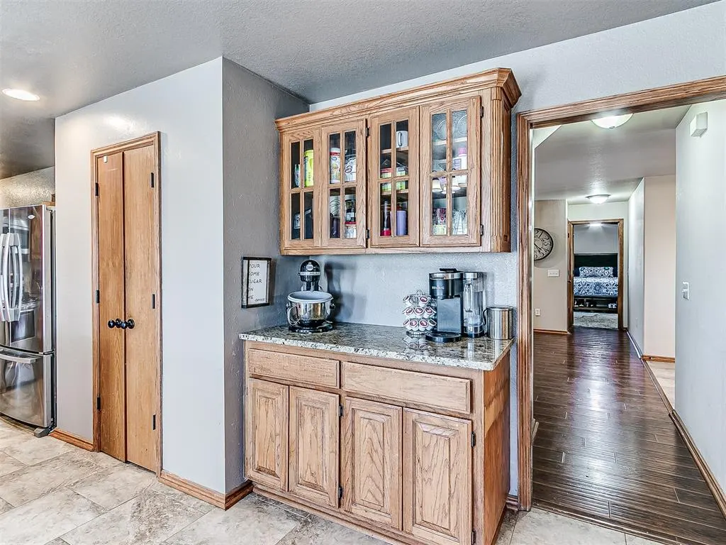 Photo 18 — 10025 Southern Creek Drive, Oklahoma City, OK 73165