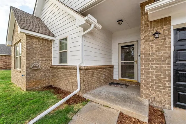 Photo 5 — 8605 SW 45th Terrace, Oklahoma City, OK 73179