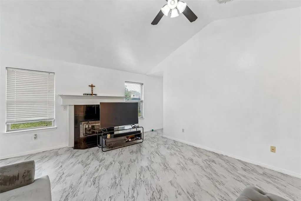 Photo 11 — 8605 SW 45th Terrace, Oklahoma City, OK 73179