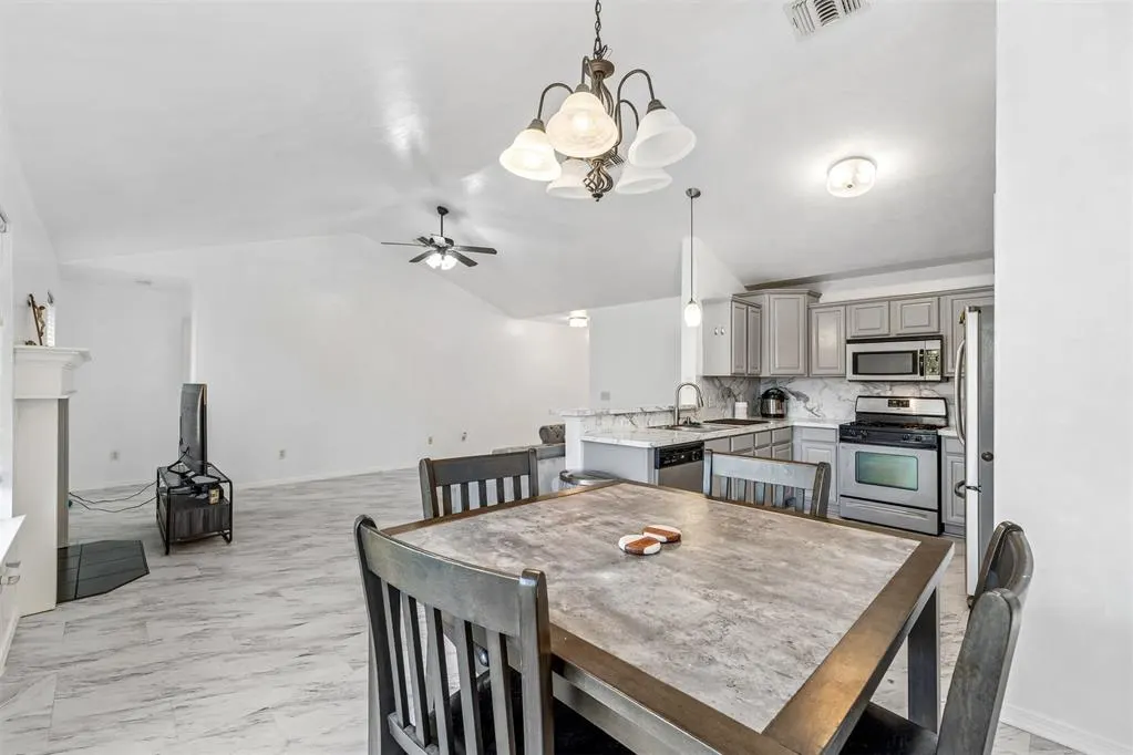 Photo 14 — 8605 SW 45th Terrace, Oklahoma City, OK 73179
