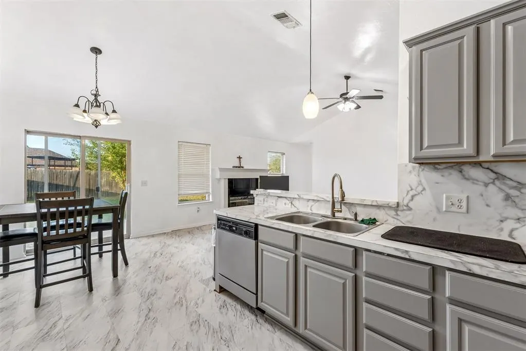 Photo 18 — 8605 SW 45th Terrace, Oklahoma City, OK 73179