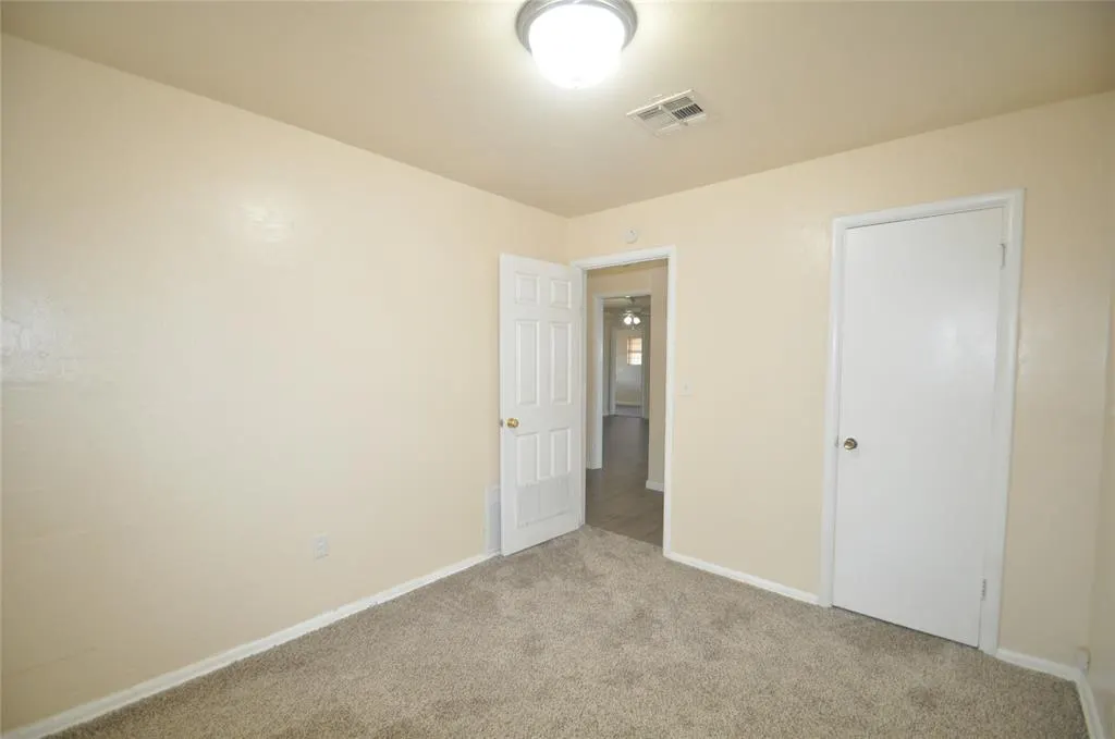 Photo 13 — 702 N Nail Parkway, Moore, OK 73160