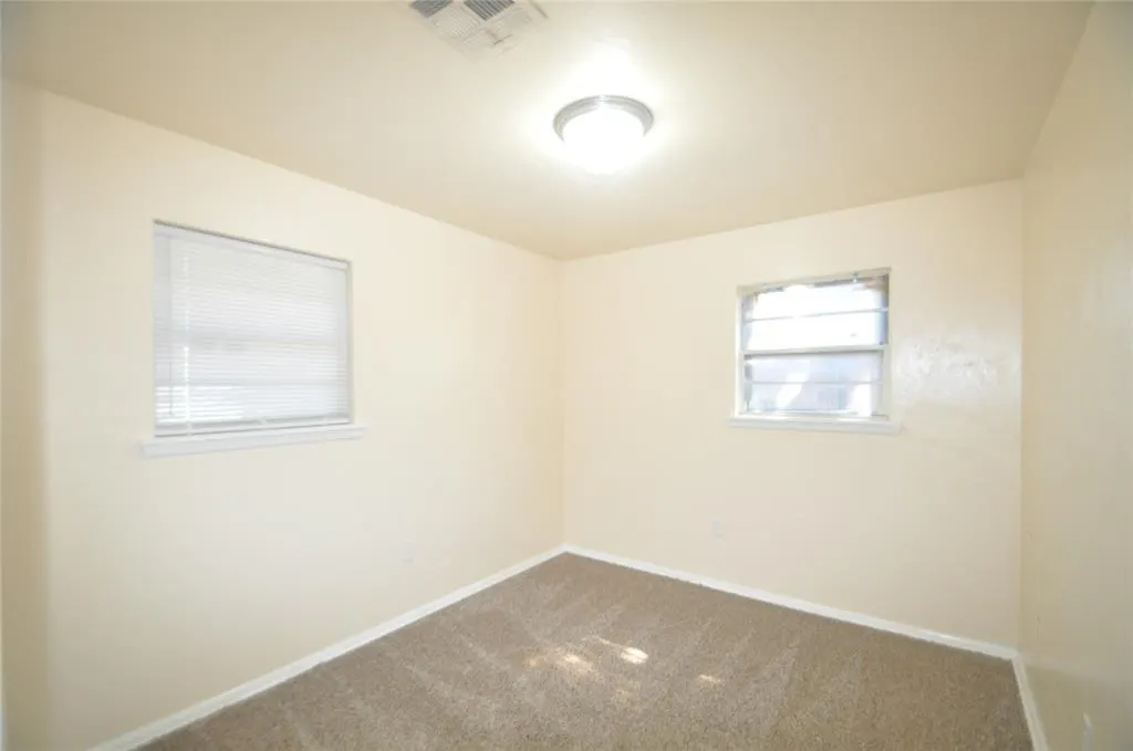 Photo 14 — 702 N Nail Parkway, Moore, OK 73160