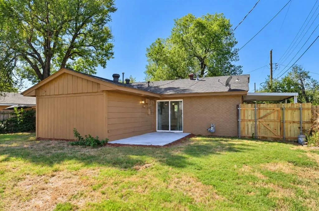 Photo 20 — 702 N Nail Parkway, Moore, OK 73160
