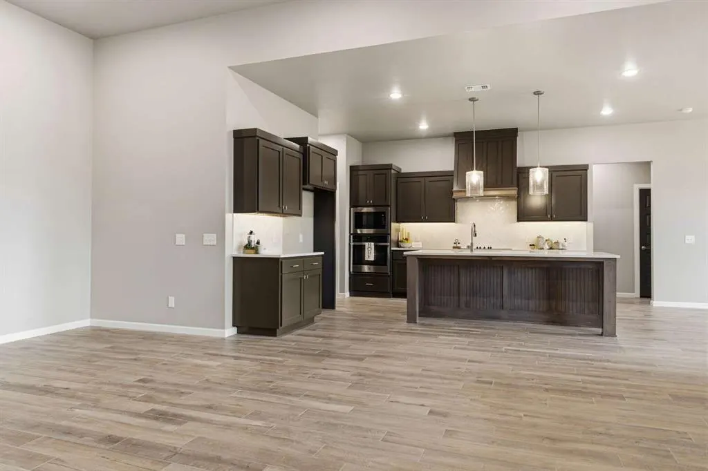 Photo 9 — 11179 Black Lion Court, Blanchard, OK 73010