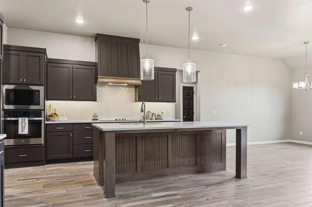 Photo 10 — 11179 Black Lion Court, Blanchard, OK 73010