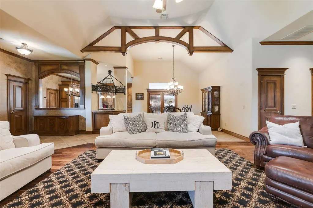 Photo 7 — 2511 Island Drive, Edmond, OK 73034