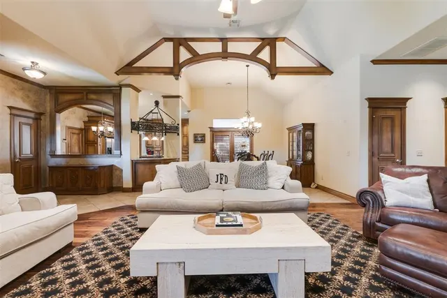 Photo 7 — 2511 Island Drive, Edmond, OK 73034