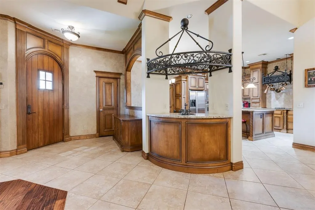 Photo 10 — 2511 Island Drive, Edmond, OK 73034