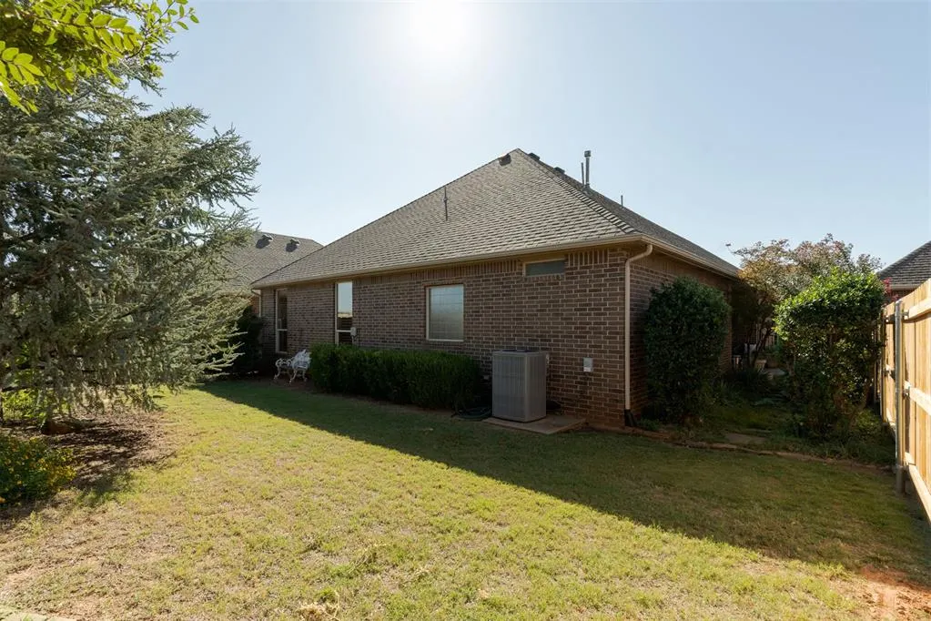 Photo 31 — 2511 Island Drive, Edmond, OK 73034