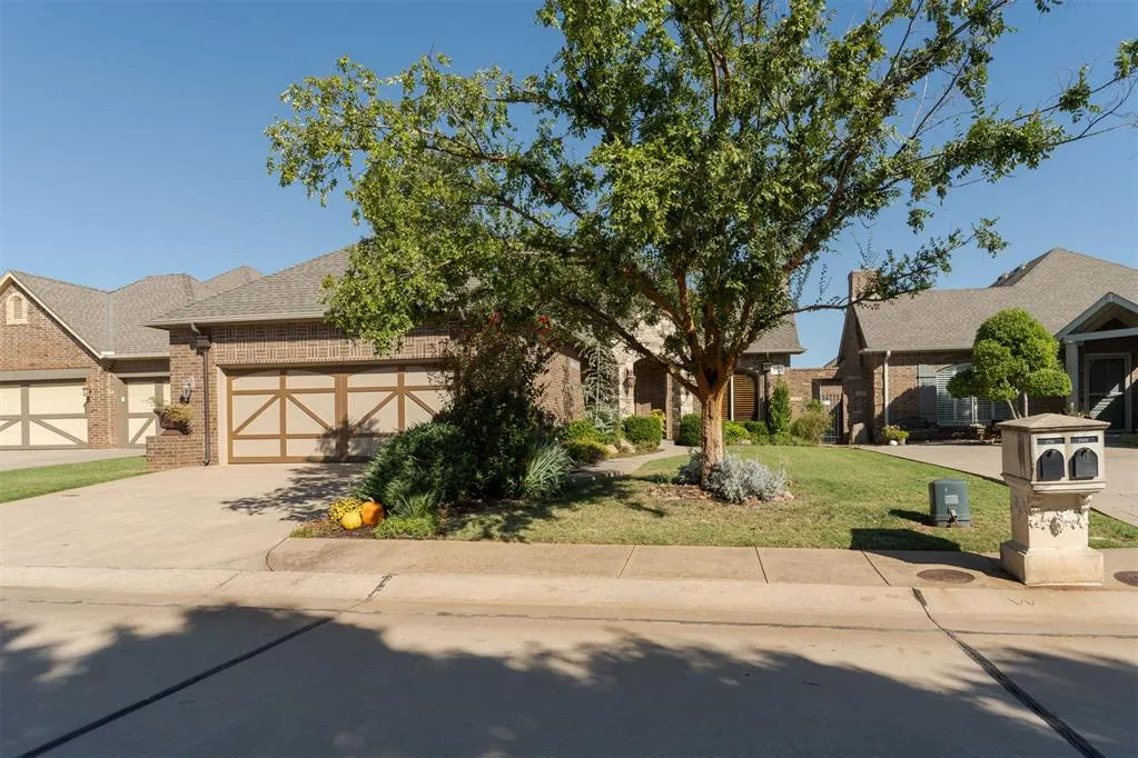 Photo 32 — 2511 Island Drive, Edmond, OK 73034