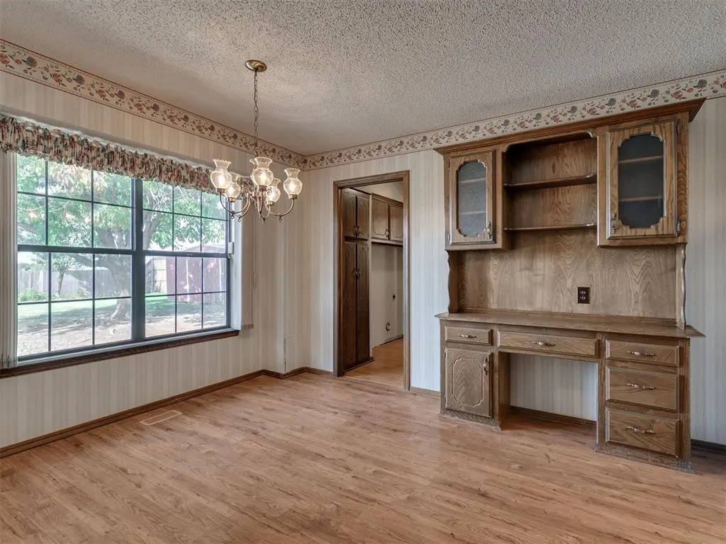 Photo 21 — 10005 Lakeshore Drive, Oklahoma City, OK 73120