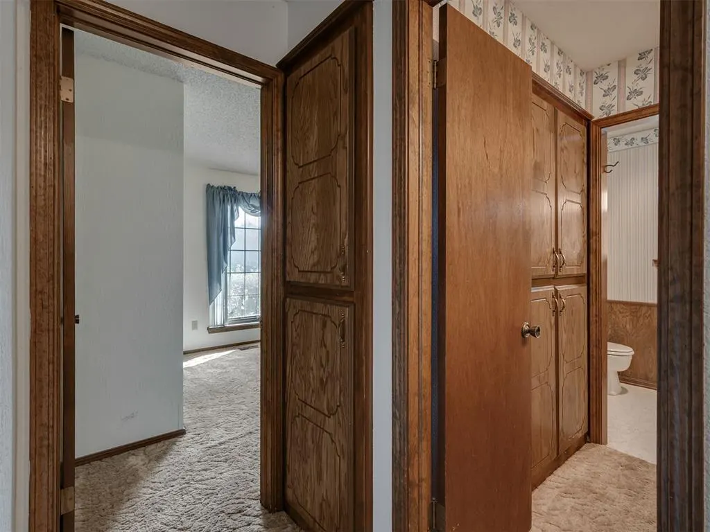 Photo 32 — 10005 Lakeshore Drive, Oklahoma City, OK 73120