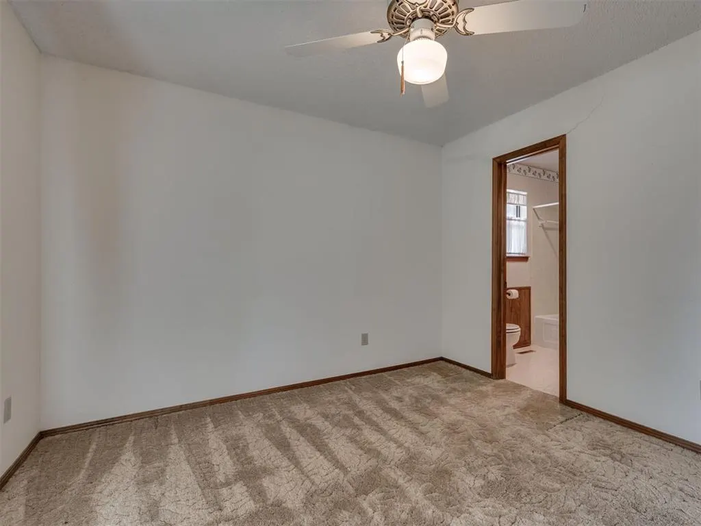 Photo 36 — 10005 Lakeshore Drive, Oklahoma City, OK 73120
