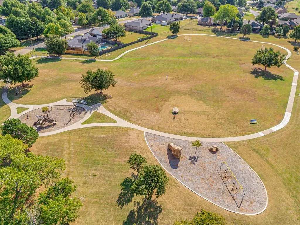 Photo 49 — 10005 Lakeshore Drive, Oklahoma City, OK 73120