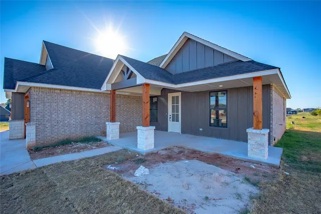 Photo 2 — 2447 Wind River Circle, Blanchard, OK 73010
