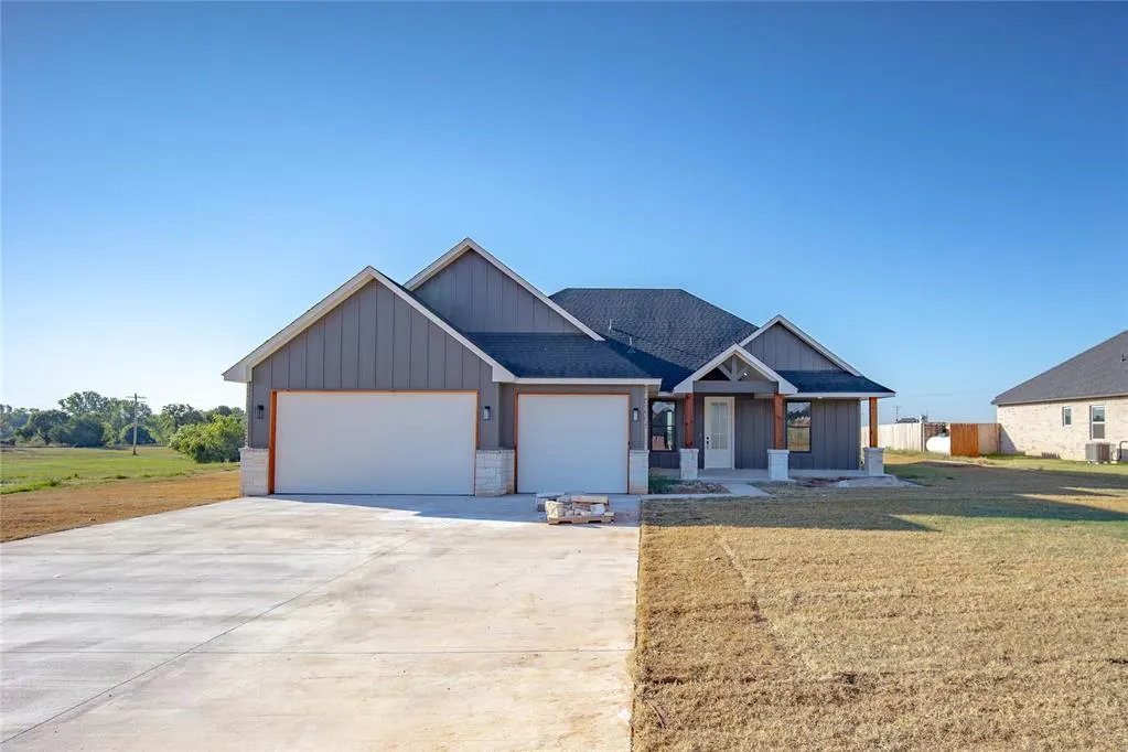 Photo 3 — 2447 Wind River Circle, Blanchard, OK 73010