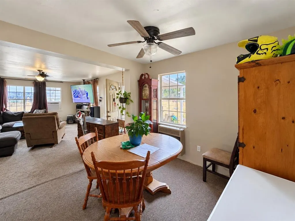 Photo 8 — 21605 E Eighth Street, Hinton, OK 73047