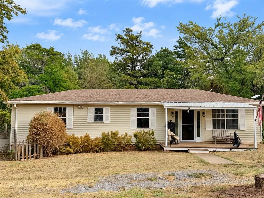 Photo 17 — 21605 E Eighth Street, Hinton, OK 73047