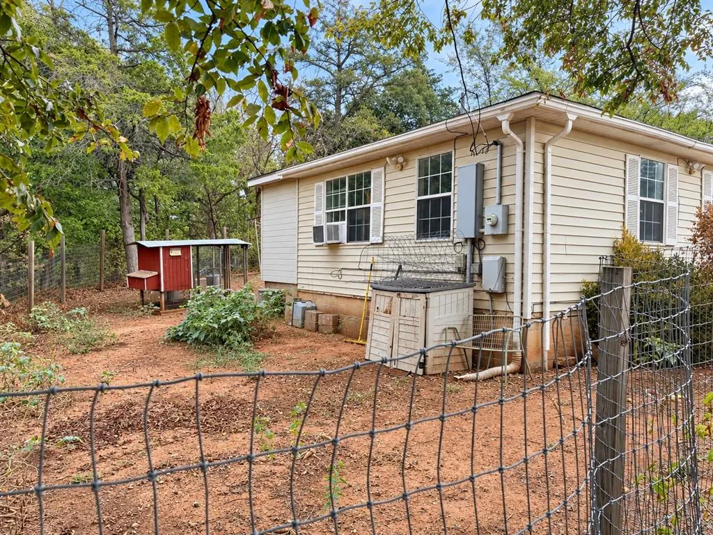Photo 20 — 21605 E Eighth Street, Hinton, OK 73047