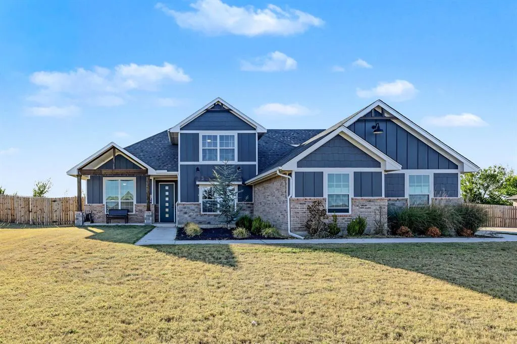 Front exterior — 4121 Great Redwood Road, Norman, OK 73065