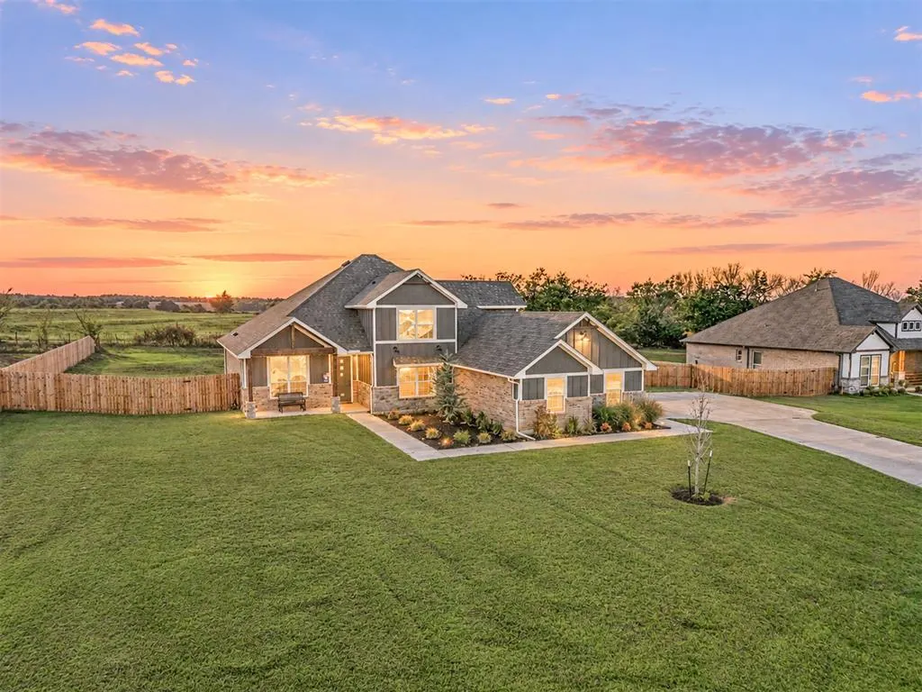 Photo 2 — 4121 Great Redwood Road, Norman, OK 73065
