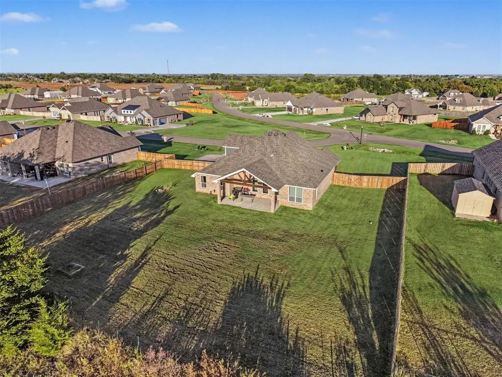 Photo 5 — 4121 Great Redwood Road, Norman, OK 73065