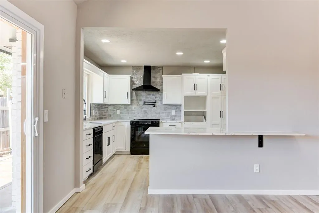 Photo 12 — 10001 Midfield Cross Street, Oklahoma City, OK 73159