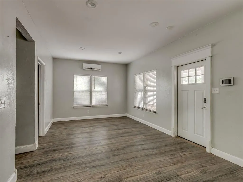 Photo 5 — 204 W Wallace Street, Shawnee, OK 74801