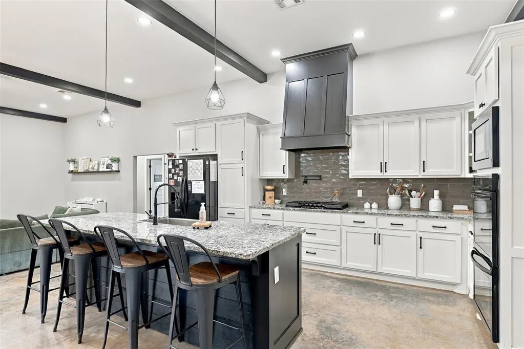 Photo 12 — 21050 SE 192nd Street, Wanette, OK 74878