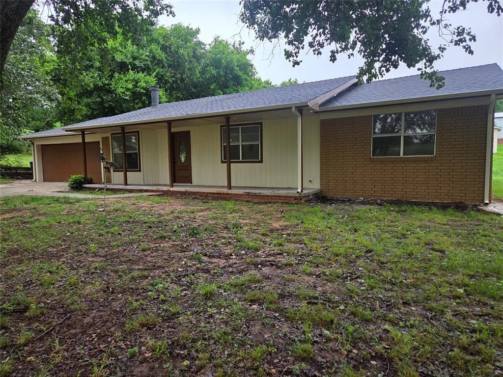 Photo 2 — 2707 W Royal Oaks Road, Pauls Valley, OK 73075