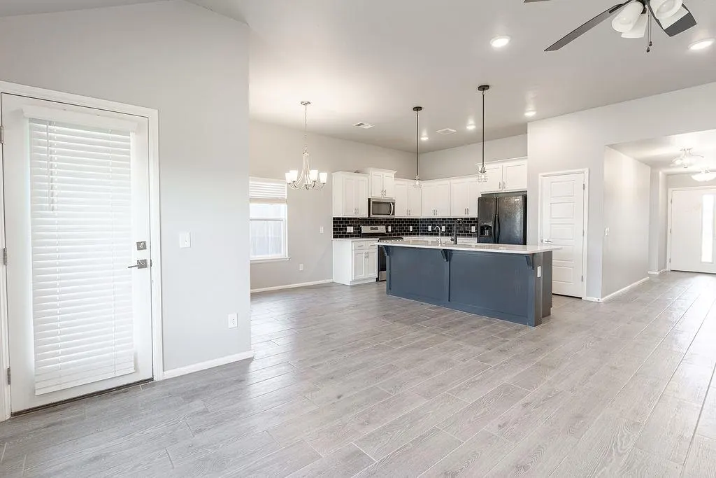 Photo 14 — 401 Nest Drive, Yukon, OK 73099